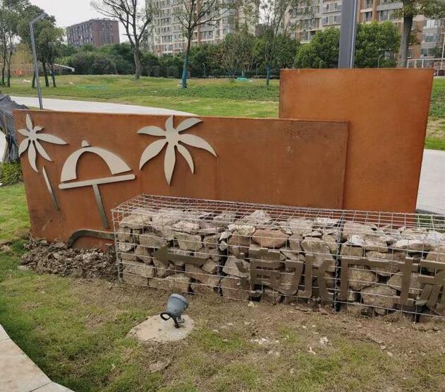 湄潭锈钢板挡土墙